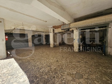 Foto Magazzino in Via Portosalvo snc, Messina Garibaldi di 15 m² in vendita