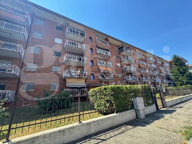 Foto Appartamento in Crosetto, Grugliasco Centro di 93 m² con 4 locali