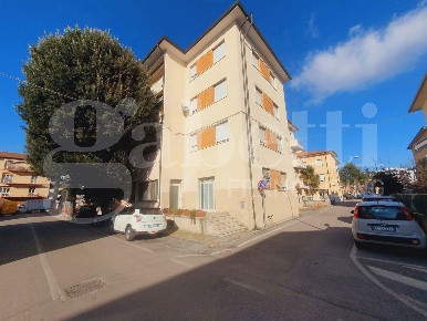 Foto Appartamento in Via MARTIRI UNGHERESI 3, Bastia Umbra Bastia di 40 m²