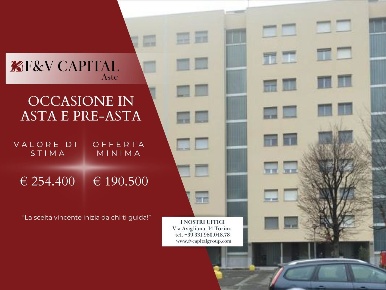 Foto Appartamento in Via San Dionigi, Milano Corvetto di 100 m² in vendita