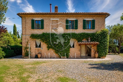 Foto Rustico in Via delle crete asciano 16, Asciano di 266 m² con 12 locali
