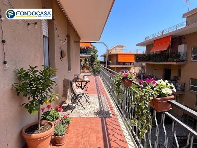 Foto Appartamento in Via Magnone, Ceriale Centro di 55 m² con 2 locali
