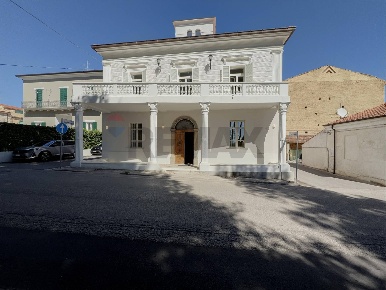 Foto Villa unifamiliare in Via della Croce 21, Casalbordino di 536 m²