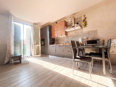 Foto Appartamento in via Baracca 14, Rovato Centro di 70 m² con 3 locali