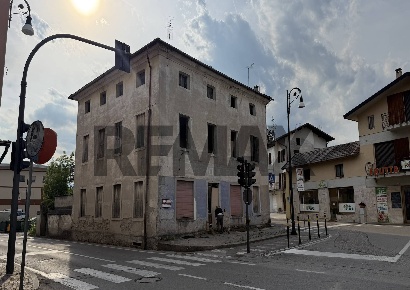 Foto Casa indipendente in Via Luigi Bernard 4, Borgo Valbelluna Trichiana