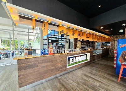 Foto Bar in viale Mazara del vallo 33, Gela Centro di 265 m² con 7 locali