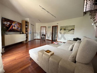 Foto Duplex in Via San Rocco Vecchio 4, San Vito Chietino di 137 m²