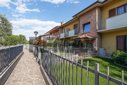 Foto Appartamento in VIA GIOTTO 35, Presezzo di 60 m² con 2 locali