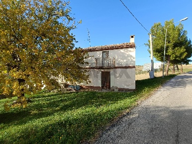 Foto Casa indipendente in Via Santa Lucia 264, Sant'Eusanio del Sangro