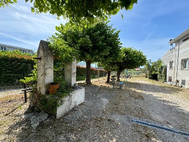 Foto Casa indipendente in Via del Mare 24, Frisa Guastameroli di 302 m²