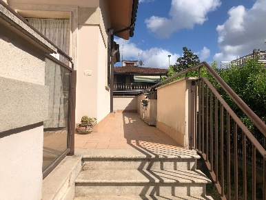 Foto Villa a schiera in Via Carlo Frati, Roma Ottavia di 108 m² in vendita