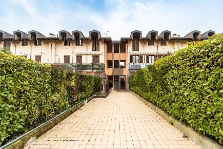 Foto Appartamento in via Ceresola 7b, Besana in Brianza Centro di 75 m²
