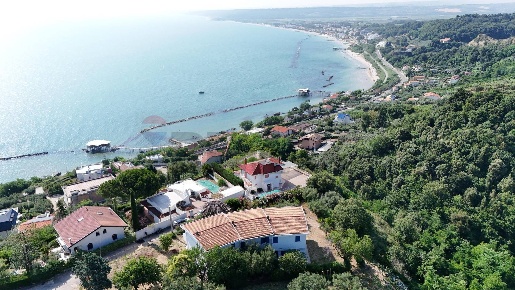 Foto Villa a schiera in Contrada Piana Favaro 2, Rocca San Giovanni
