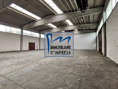 Foto Capannone industriale in Via Antonio Cerati 9, Parma di 700 m²