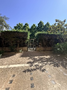 Foto Appartamento in Piazza Salerno 5, Lecce Stadio di 182 m² con 6 locali