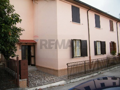 Foto Appartamento in Via del Parco 29, Lama dei Peligni Centro di 90 m²
