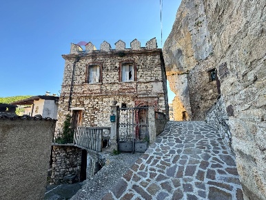 Foto Case semi ndipendenti in Vico Freddo, Villa Santa Maria di 185 m²