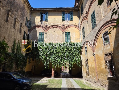 Foto Ufficio in Via Massimo D'azeglio, Bologna Saragozza dentro le Mura
