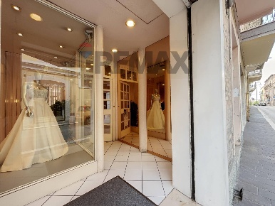 Foto Negozio in Via Corso Bandiera 71, Lanciano Centro di 70 m² in vendita
