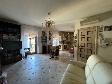 Foto Appartamento in Vico 3 Ricci 19, Lanciano Centro di 117 m² in vendita