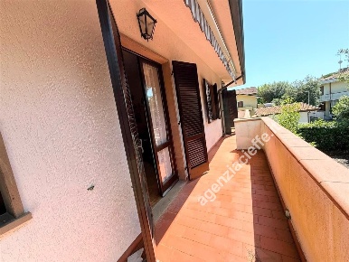 Foto Appartamento a Massa Ronchi - Poveromo di 70 m² con 4 locali