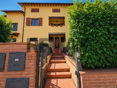 Foto Villa a schiera in Via Parigi 4, Montevarchi Città di 120 m²