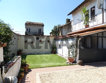 Foto Appartamento in via san zeno 24, Garlasco Centro di 76 m² con 2 locali