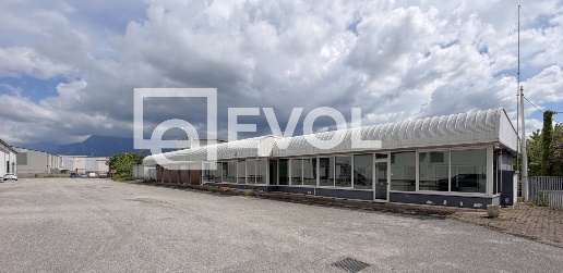 Foto Ufficio in via Mulino Pevar 56, Buja Buia di 170 m² con 4 locali