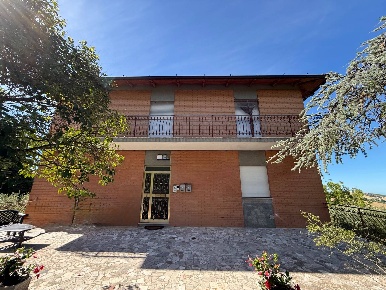 Foto Appartamento in Contrada Salette 72, Fermo Centro di 142 m² in vendita