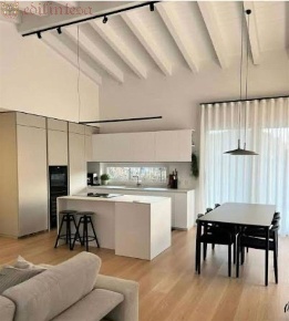 Foto Appartamento in Via Lecco, Monza Via Lecco - Via Bergamo di 145 m²