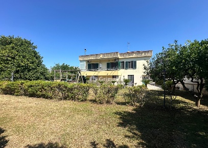 Foto Villa unifamiliare in Via G. Pastore 32, Acerra Centro di 125 m²