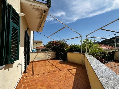 Foto Appartamento in via Caduti di Nassyria, Diano Castello Centro di 43 m²