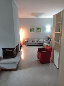 Foto Casa indipendente a La Spezia Amoa di 263 m² con 11 locali in vendita