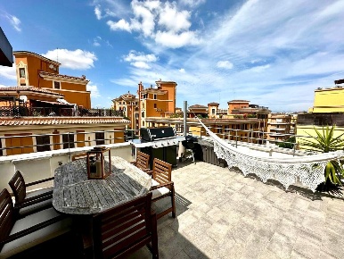 Foto Attico in Via Pescara, Roma Villa Fiorelli di 55 m² con 2 locali