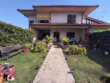 Foto Appartamento in Via Dogane 19, Palazzolo sull'Oglio Centro di 166 m²