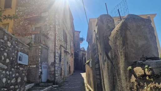 Foto Appartamento in Via della Piazza 8, Fiuggi di 28 m² con 1 locali