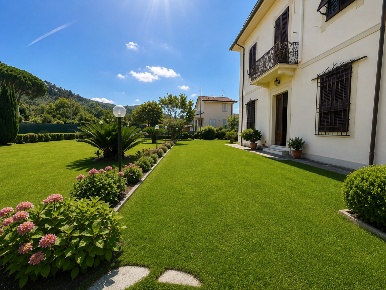 Foto Appartamento a Camaiore Capezzano Pianore di 102 m² con 5 locali