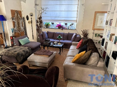Foto Loft a Empoli Centro Storico di 150 m² con 5 locali in vendita
