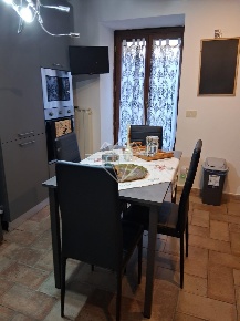 Foto Appartamento a Carrara Centro di 61 m² con 3 locali in vendita