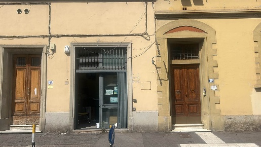 Foto Negozio a Firenze Porta al Prato - San Jacopino di 130 m² con 4 locali