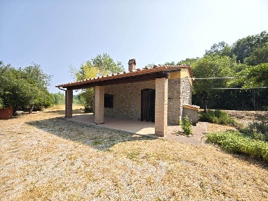 Foto Rustico a Montecatini Val di Cecina di 40 m² con 2 locali in vendita