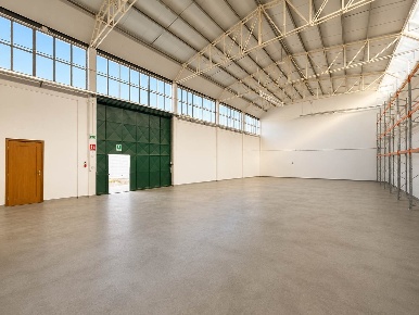 Foto Capannone industriale a Terni Maratta - Sabbione di 370 m² in vendita