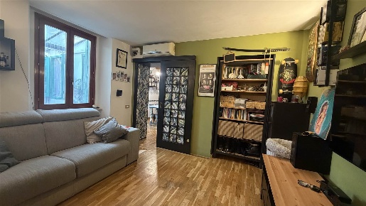 Foto Appartamento a Livorno Pontino - Bastia di 87 m² con 5 locali