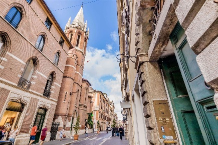 Foto Appartamento in Via del Babuino  55, Roma Piazza del Popolo di 95 m²