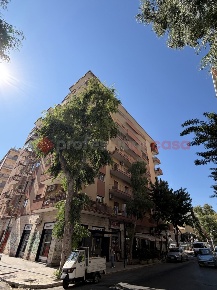 Foto Appartamento in Via Collodi 7, Bari Picone di 116 m² con 3 locali