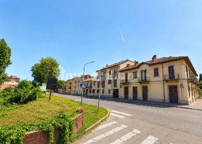 Foto Box in Corso REGIO PARCO 100, Torino Regio Parco di 190 m² in vendita