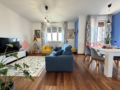 Foto Appartamento a Cesano Boscone Centro di 100 m² con 3 locali in affitto