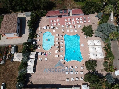 Foto Capannone industriale a Cesa di 1930 m² con 11 locali in vendita