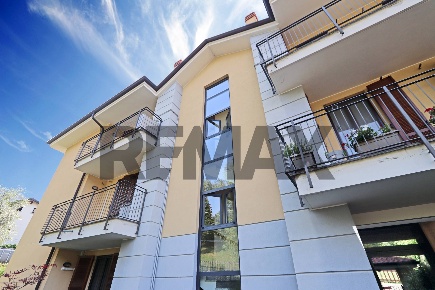 Foto Appartamento in via Roma 25, Calco Centro di 65 m² con 2 locali