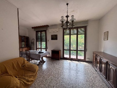 Foto Appartamento a Ziano Piacentino Centro di 90 m² con 3 locali